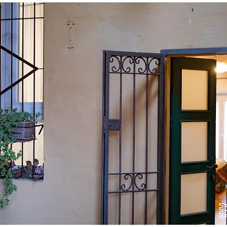 Brixia Cozy Attic In The Historic Center * 布雷西亚